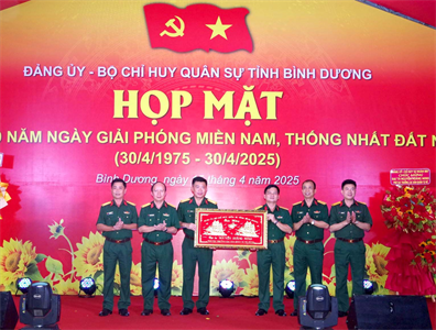 Bộ CHQS tỉnh Bình Dương họp mặt kỷ niệm 50 năm Ngày giải phóng miền Nam, thống nhất đất nước