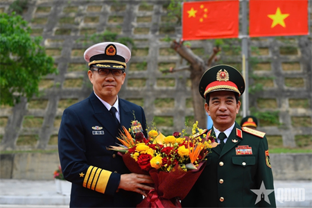 Bộ trưởng Bộ Quốc phòng Phan Văn Giang chủ trì Lễ đón Bộ trưởng Bộ Quốc phòng Trung Quốc Đổng Quân