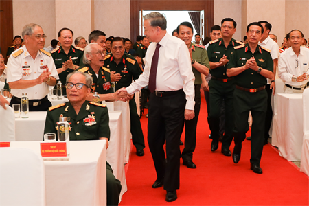 Tổng Bí thư Tô Lâm gặp mặt các tướng lĩnh, Anh hùng lực lượng vũ trang nhân dân tham gia Chiến dịch Hồ Chí Minh