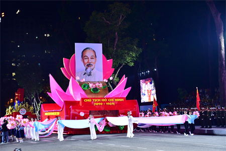 Sơ duyệt cấp quốc gia diễu binh diễu hành: Rạng ngời sắt son Việt Nam