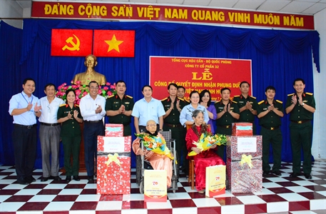 Tổng cục Hậu cần QĐND Việt Nam nhận phụng dưỡng 3 Bà mẹ Việt Nam anh hùng