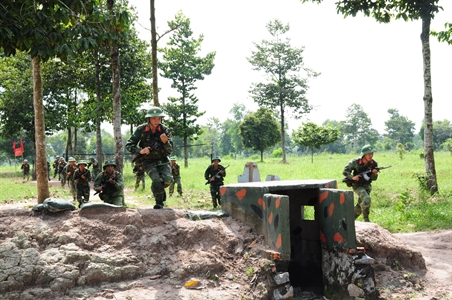 Nâng cao chất lượng huấn luyện chiến đấu trong lực lượng vũ trang Quân khu 7