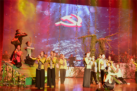 ​Chương trình nghệ thuật “Rừng vọng” - Tái hiện “rừng che bộ đội, rừng vây quân thù”