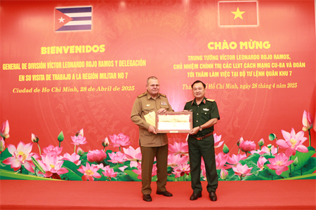 Bộ Tư lệnh Quân khu tiếp đoàn Bộ các Lực lượng vũ trang cách mạng Cuba