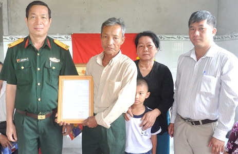 ​Công ty Đông Hải - Quân khu 7 trao tặng nhà tình nghĩa