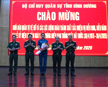 Bộ CHQS tỉnh Bình Dương gặp mặt lực lượng hoàn thành nhiệm vụ diễu binh, diễu hành