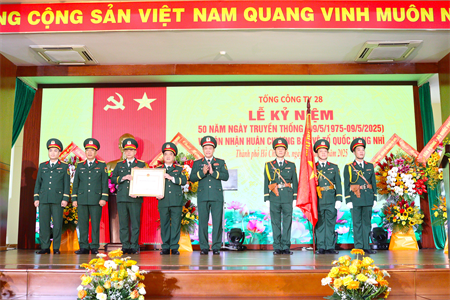 Tổng công ty 28 đón nhận Huân chương Bảo vệ Tổ quốc hạng Nhì