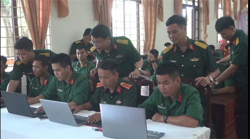 Đoàn cơ sở Trung đoàn 5 tổ chức thi tìm hiểu 60 năm ngày truyền thống trung đoàn