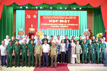 Họp mặt kỷ niệm 60 năm Ngày thành lập Tiểu đoàn 445 anh hùng