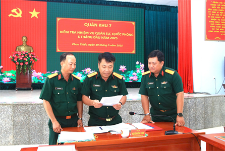 Quân khu kiểm tra nhiệm vụ quân sự, quốc phòng 6 tháng đầu năm 2025 tại Bộ CHQS tỉnh Bình Thuận và Sư đoàn 302