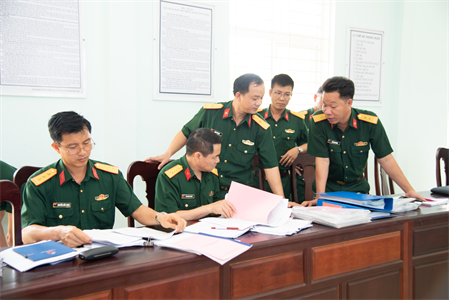 Kiểm tra kết quả thực hiện nhiệm vụ quân sự - quốc phòng lực lượng vũ trang tỉnh Bình Phước