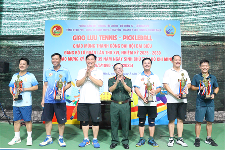 ​Lữ đoàn 77 phối hợp tổ chức giải thi đấu giao lưu Tennis, Pickleball