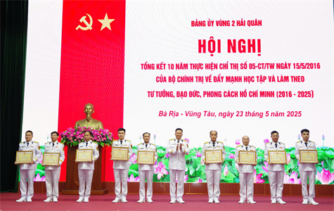 Đảng ủy Vùng 2 Hải quân tổng kết 10 năm thực hiện Chỉ thị 05 của Bộ Chính trị