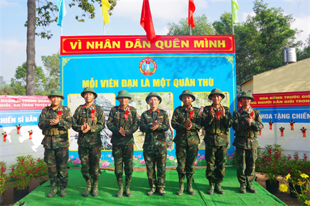 Trung đoàn 2, Sư đoàn 9, Quân đoàn 34: Hoàn thành tốt các nội dung kiểm tra “3 tiếng nổ” cho chiến sĩ mới