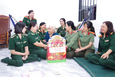 Hội Phụ nữ Bộ đội Biên phòng tỉnh Bình Thuận: Nhiều mô hình hướng về người dân khó khăn nơi biên giới biển