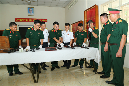 Nâng cao trình độ chuyên môn phân cấp chất lượng vũ khí cho cán bộ Tiêu chuẩn - Đo lường - Chất lượng
