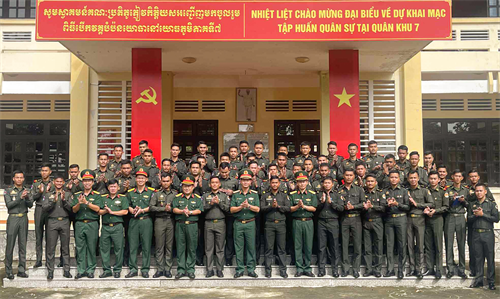 Quân khu 7 khai mạc tập huấn quân sự cho học viên Quân đội Hoàng gia Campuchia