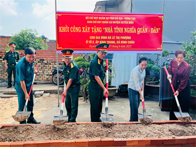 Ban CHQS huyện Xuyên Mộc khởi công xây nhà “Tình nghĩa quân - dân”