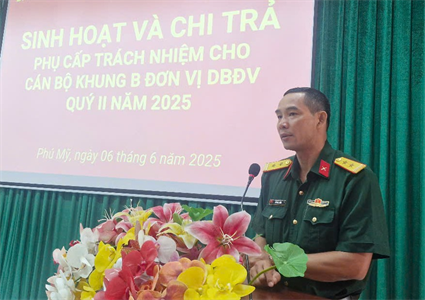 Ban CHQS thành phố Phú Mỹ tổ chức sinh hoạt và chi trả phụ cấp trách nhiệm sĩ quan dự bị
