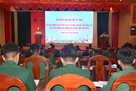 Bộ CHQS tỉnh Tây Ninh khai mạc lớp bồi dưỡng kiến thức dân tộc năm 2025