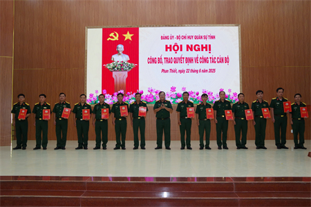 Lực lượng vũ trang tỉnh Bình Thuận có 212 cán bộ nhận quyết định điều động, bổ nhiệm