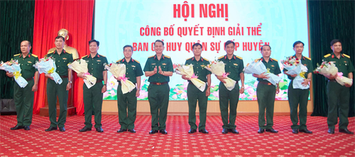 Bộ CHQS tỉnh Tây Ninh công bố quyết định giải thể Ban CHQS cấp huyện