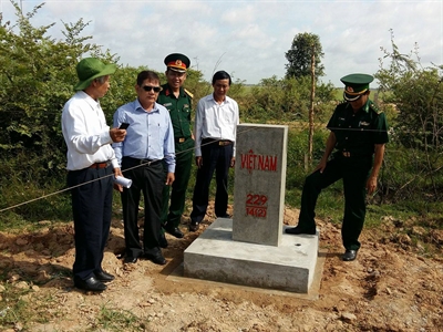 Long An: Khảo sát, nghiệm thu cột mốc tuyến biên giới Tân Hưng