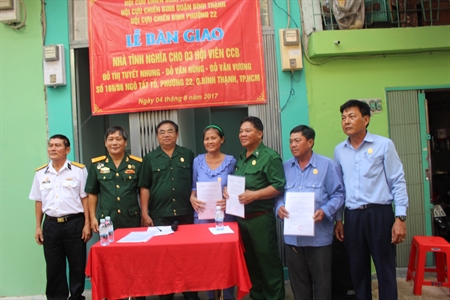 Hội Cựu chiến binh phường 22, Quận Bình Thạnh: Trao tặng nhà tình nghĩa.