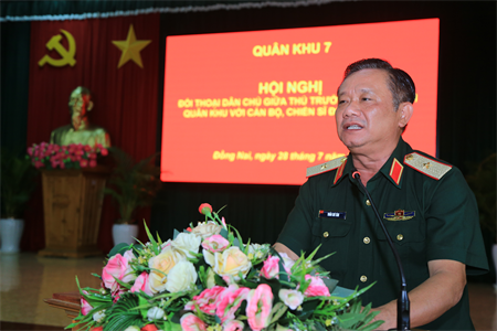 Ban Chỉ đạo thực hiện Quy chế dân chủ cơ sở Đảng ủy Quân khu kiểm tra Đảng ủy Đoàn Kinh tế Quốc phòng 778