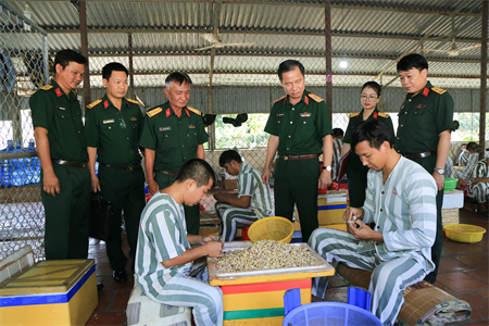 Ban chỉ đạo đặc xá Bộ Quốc phòng kiểm tra thực hiện Quyết định của Chủ tịch nước về đặc xá tại Trại giam T45