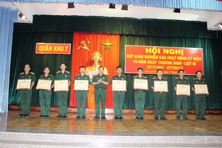 Hoạt động kỷ niệm 70 năm Ngày Thương binh – Liệt sĩ đã làm ấm lòng các anh thương binh, gia đình liệt sĩ.