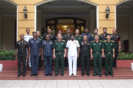 Bộ Tư lệnh Quân khu 7 tiếp đoàn Đoàn Học viện Chỉ huy Tham mưu Sri Lanka đến tham quan và hoc tập tại thành phố Hồ Chí Minh