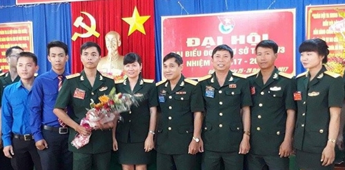 Thủ lĩnh Đoàn, hết mình vì công việc