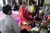 Phòng, chống “tự diễn biến", "tự chuyển hóa”
Mê tín dị đoan - một biểu hiện của suy thoái