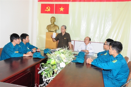 Nữ Cựu chiến binh hơn 30 năm sưu tầm hình ảnh về Bác Hồ