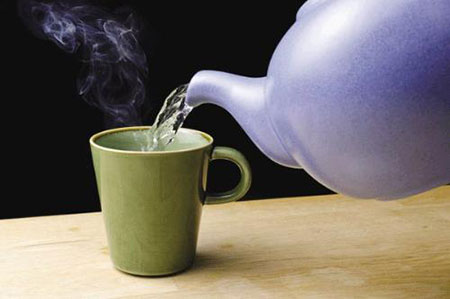 Lợi ích từ việc uống nước nóng