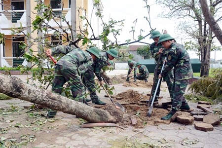 Huy động mọi nguồn lực sớm ổn định đời sống nhân dân
