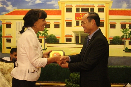 Bộ Tư lệnh Quân khu 7 tiếp đoàn Bộ Quốc phòng Bungari