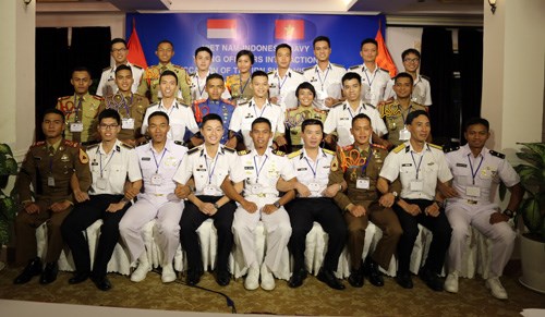 Hải quân Việt Nam và Indonesia giao lưu sĩ quan trẻ