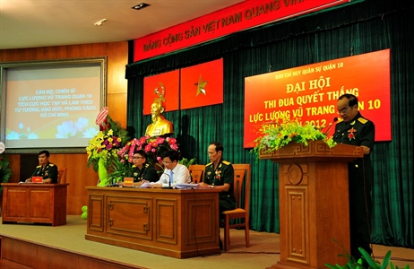 Khen thưởng 17 tập thể, 32 cá nhân trong phong trào thi đua quyết thắng LLVT Quận 10 giai đoạn 2012 - 2017