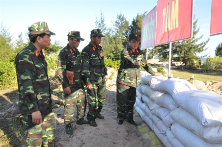 ​Sư đoàn 302 diễn tập tổ chức chiến đấu phòng ngự bờ biển