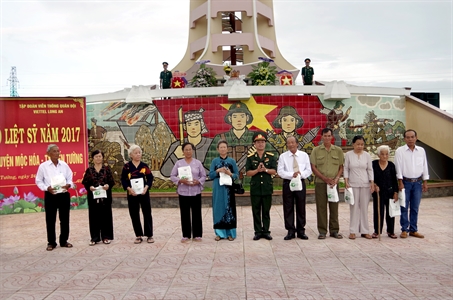 Viettell Long An: Khai trương cửa hàng dịch vụ tại Thành phố Tân An