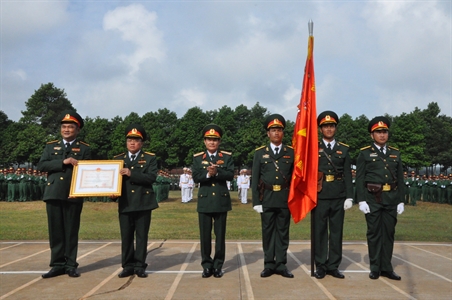 Sư đoàn 302 kỷ niệm 40 năm ngày truyền thống và đón nhận Huân chương bảo vệ Tổ quốc hạng Ba