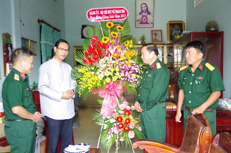 Sư đoàn 5: Thăm các nhà thờ nhân dịp Lễ Giáng sinh năm 2017