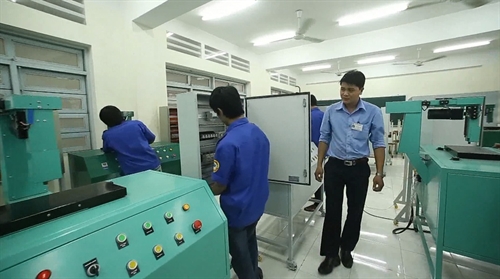 Khoa Điện công nghiệp Trường Cao đẳng nghề số 7: Giữ vững sự ổn định