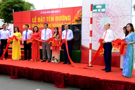 Lễ đặt tên đường Hoàng Thế Thiện
