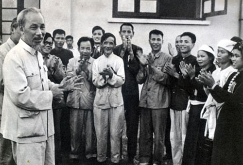 Lời Bác Hồ dạy ngày này năm xưa: Phải có tinh thần cảnh giác, phòng gian bảo mật