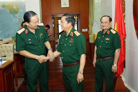 Đoàn công tác Quốc hội thăm và làm việc với Bộ Tư lệnh Quân khu 7