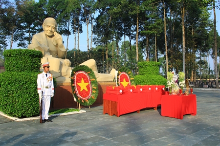 Thành phố Hồ Chí Minh tổ chức truy điệu và an táng 6 liệt sĩ hy sinh trong cuộc Tổng tiến công Xuân Mậu Thân 1968