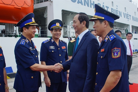 Chủ tịch nước Trần Đại Quang thăm, kiểm tra và chúc tết các đơn vị Quân đội